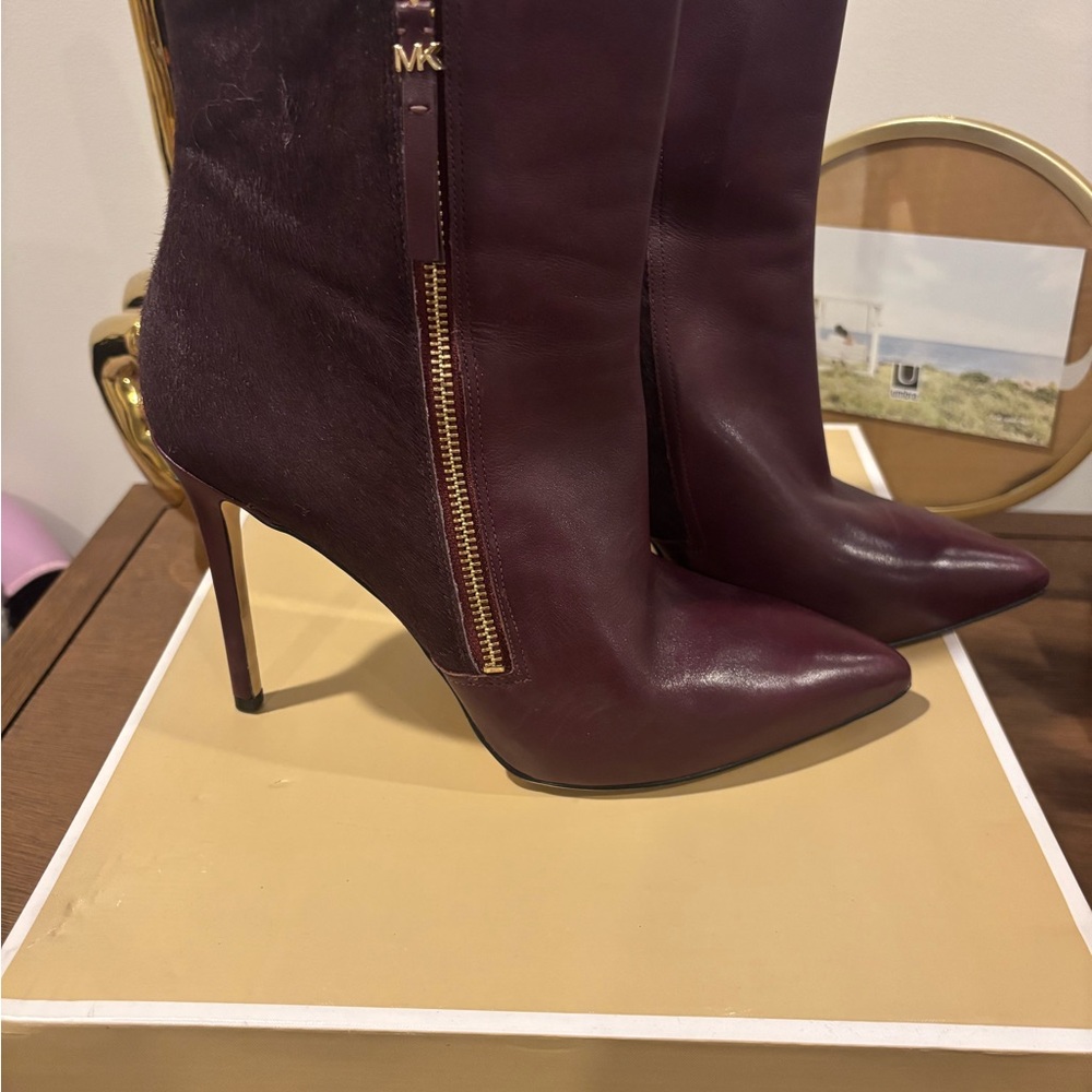 Elegant Burgundy Stiletto Boots